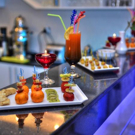 Golden Deluxe Hotel Adana Bagian luar foto