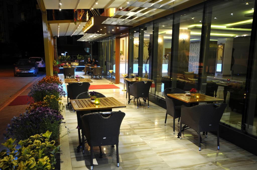 Golden Deluxe Hotel Adana Bagian luar foto