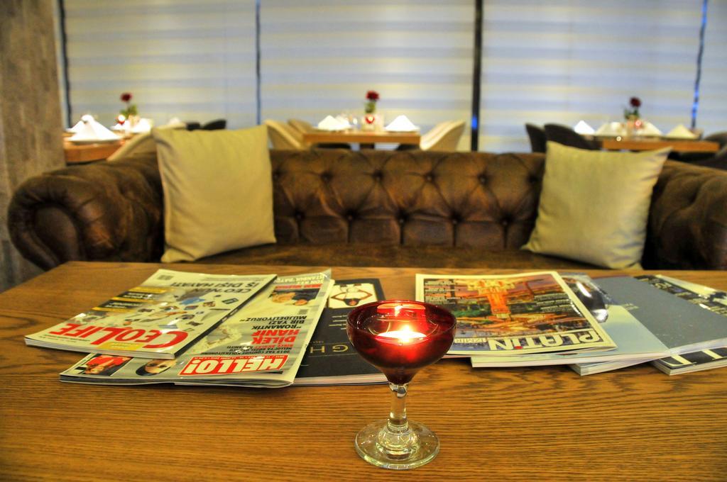 Golden Deluxe Hotel Adana Bagian luar foto