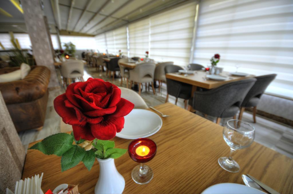 Golden Deluxe Hotel Adana Bagian luar foto