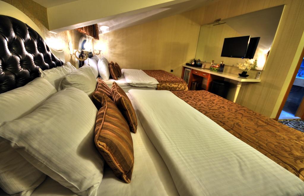 Golden Deluxe Hotel Adana Bagian luar foto