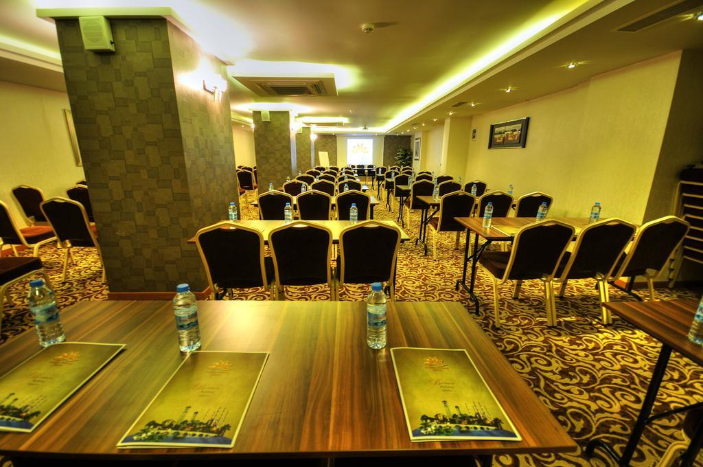 Golden Deluxe Hotel Adana Bagian luar foto