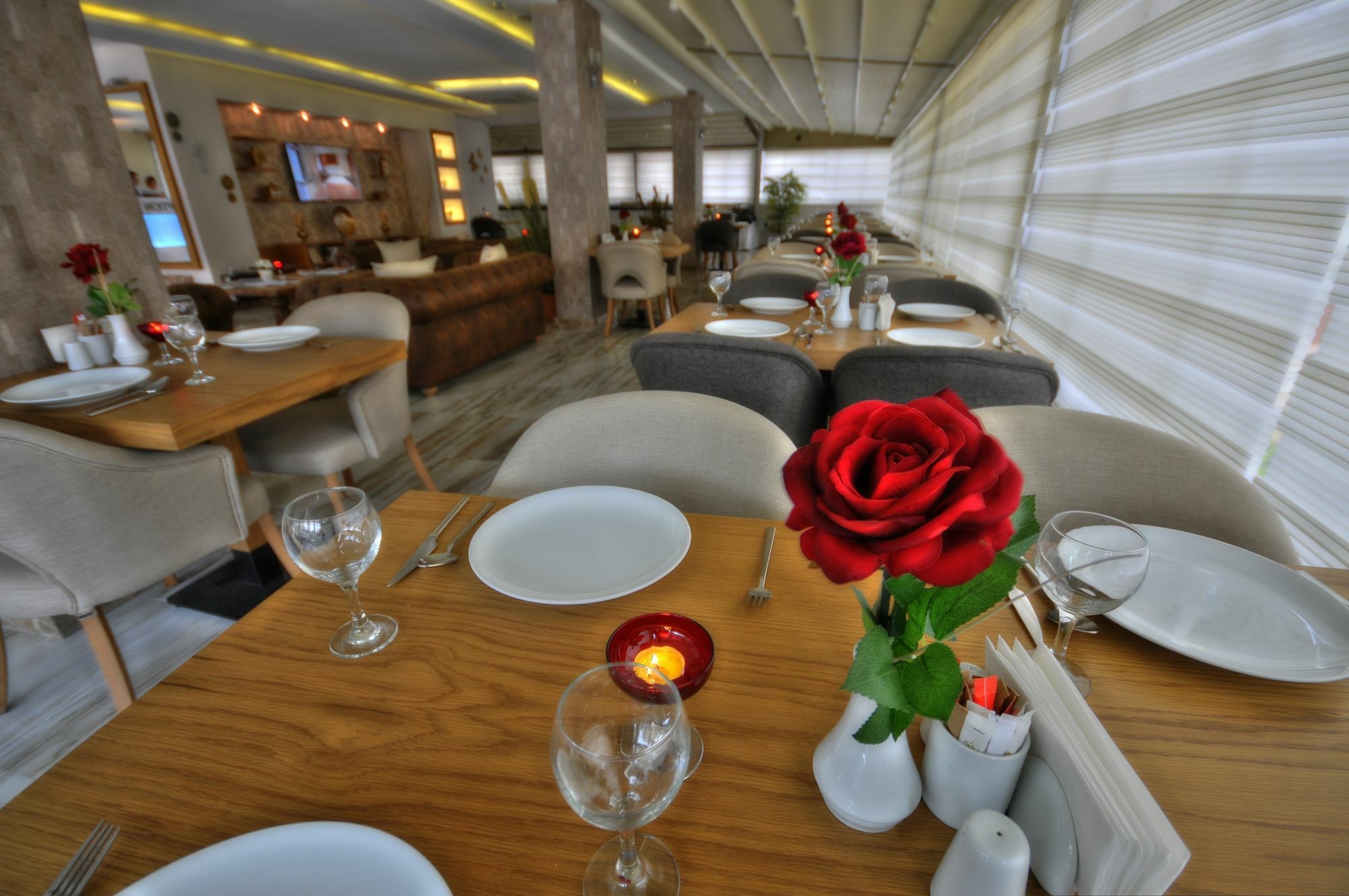 Golden Deluxe Hotel Adana Bagian luar foto