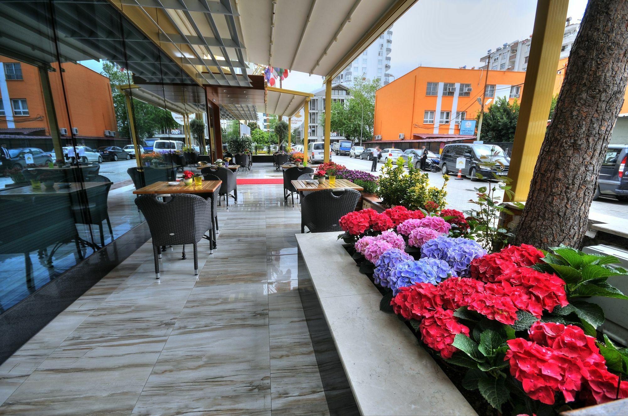 Golden Deluxe Hotel Adana Bagian luar foto